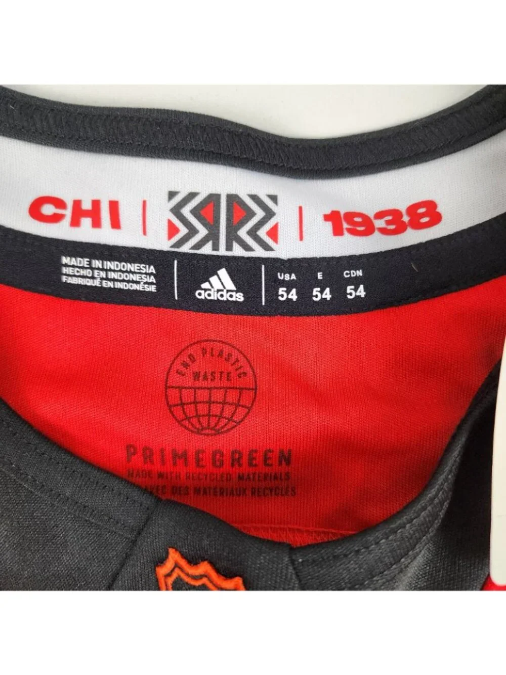 adidas Jersey Men 54 Retro Red Black NHL Chicago Blackhawk Kirby Dach #77 NWT